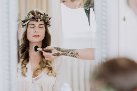 Hochzeitsfotograf Berlin: Make-Up durch Stylistin