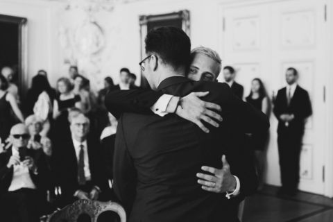 Hochzeitsfotografie Berlin: Glückwünsche für den Bräutigam