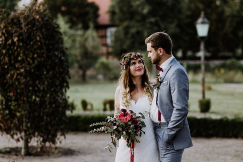 Hochzeitsfotograf Berlin: Verliebter Blick des Ehepaares