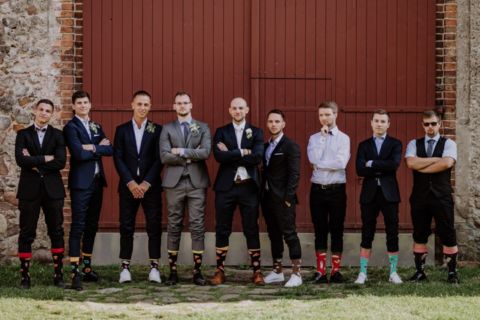 Hochzeitsfotografie Berlin: Bunte Socken der Männer