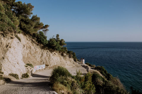 Fotoaufnahme der Braut am Meer