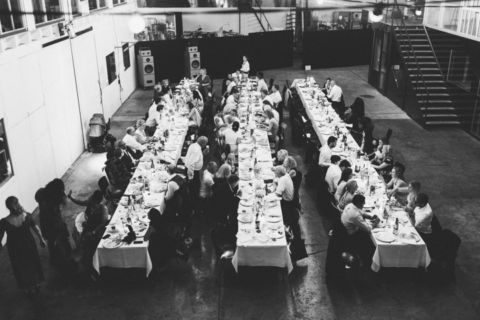 Schwarz-weiß Foto des Hochzeitsbankett