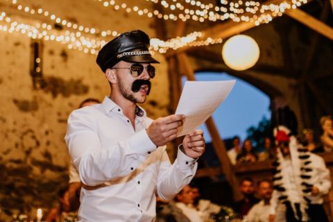 YMCA Trauzeugen-Rede: Hochzeitsfotograf Berlin