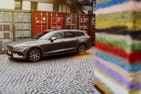 Lukas Schramm Fotografie - Eventfotograf - Berlin KFZ Fotografie: Volvo als Außenaufnahme