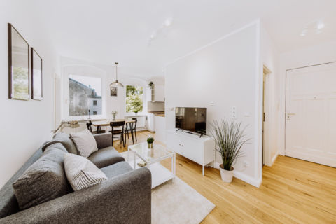 Wohnzimmer mit Essecke - Interieurbilder