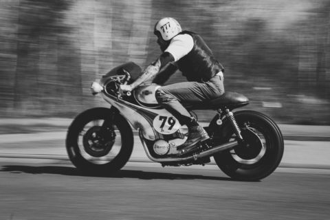 Motorrad-Tour - mit Speed auf den Straße - Fotos