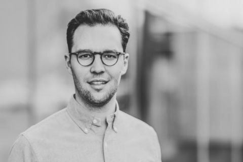 Schwarz-weißes Portraitfoto - Businessmann