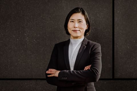 Businessfrau Portrait - Lukas Schramm Fotografie