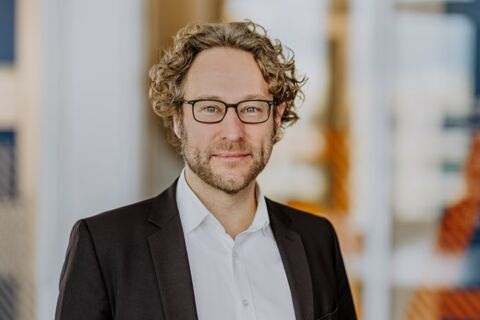Lukas Schramm Mitarbeiterportraits - Foto Geschäftsführer